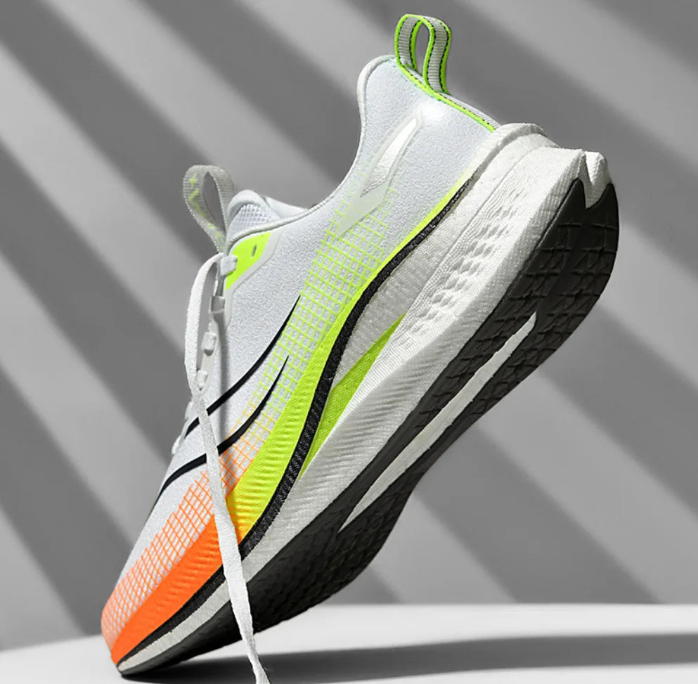 Low MOQ Custom Men Casual Sports Shoes Ultra Lightweight Blank Mesh Breathable Women Fashion Running Shoes Walking Sneakers