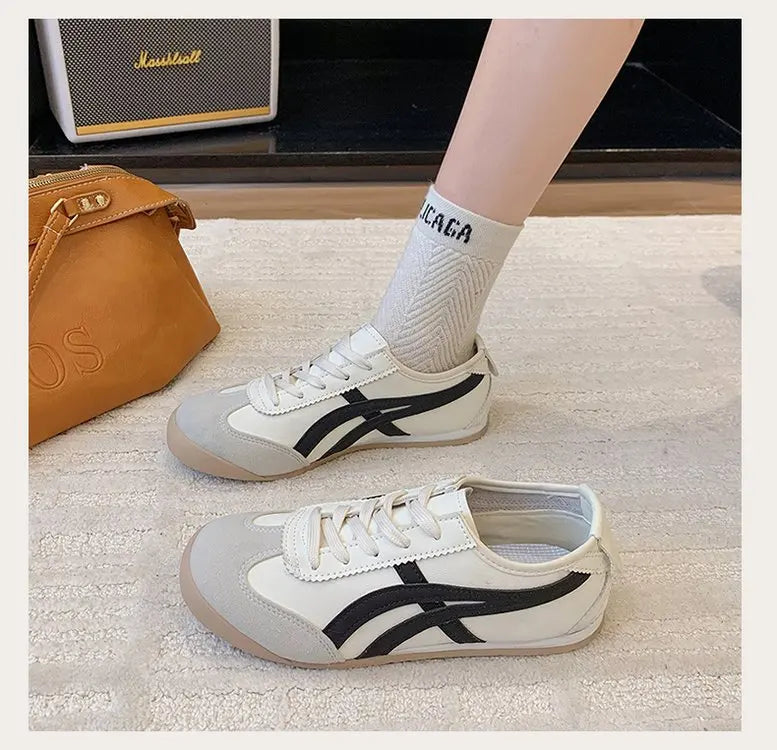 Dexun Women's White Lace-up Sneakers 2025 New Fashion Trend Autumn Flat Sports Casual Board Shoes Forrest Gump