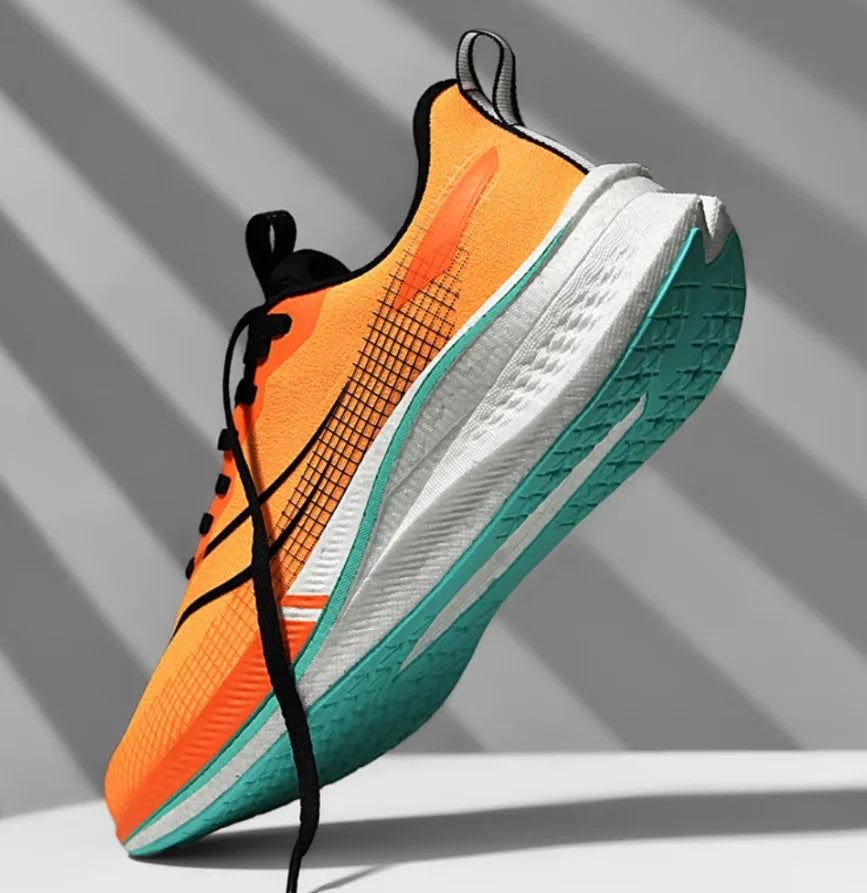 Low MOQ Custom Men Casual Sports Shoes Ultra Lightweight Blank Mesh Breathable Women Fashion Running Shoes Walking Sneakers