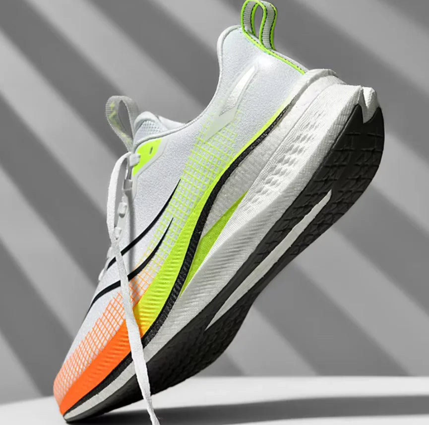 Low MOQ Custom Men Casual Sports Shoes Ultra Lightweight Blank Mesh Breathable Women Fashion Running Shoes Walking Sneakers