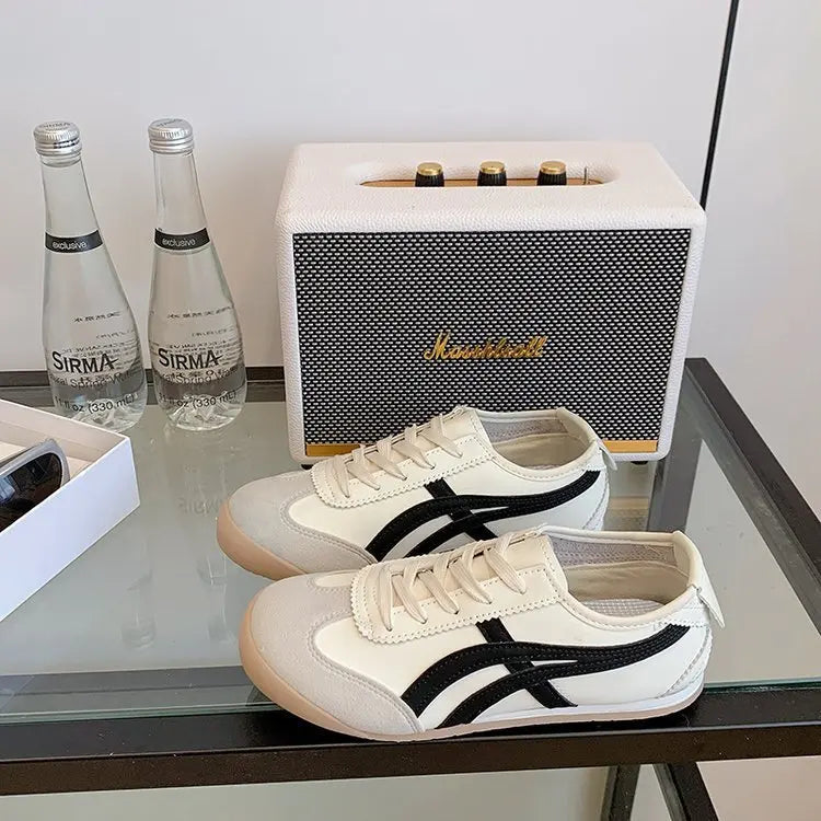 Dexun Women's White Lace-up Sneakers 2025 New Fashion Trend Autumn Flat Sports Casual Board Shoes Forrest Gump