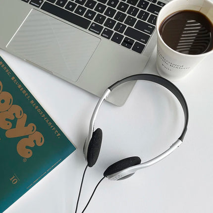 1pcs Retro Classic Headset Music Mp3 Walkman Retro Feelings Portable Wired Small Headphones Sports Fashion Photo Props