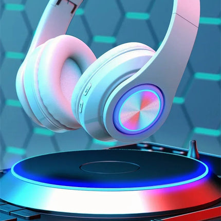 Headsets Gamer Headphones Blutooth Surround Sound Stereo Wireless Earphone USB With MicroPhone Colourful Light PC Laptop Headset